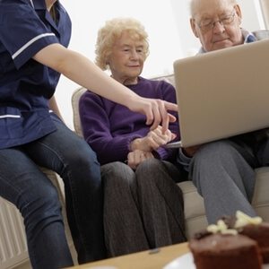 Study: Internet use may help older adults avoid depression