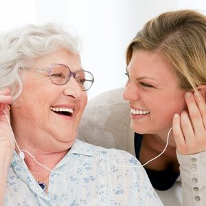 Three ways that technology can support offsite caregivers